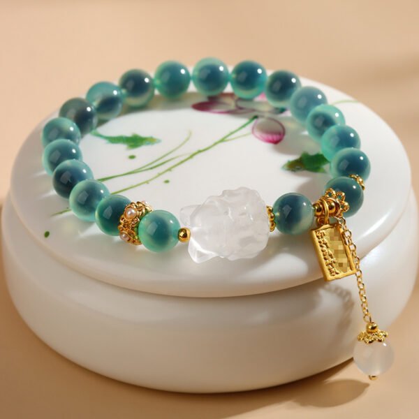 Green Sugar Heart Agate White Crystal Nine Tailed Fox Bracelet